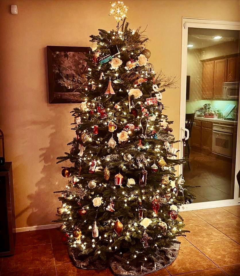 gallery_decorated_tree_001